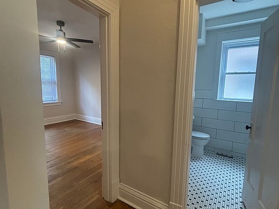 4th image of 820 Pennsylvania Ave APT 1S