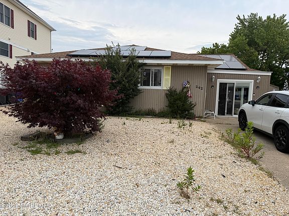 2nd image of 242 Bay Stream Drive