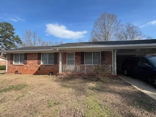 7466 Ann St, Riverdale, GA 30274