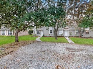 637 Village Ln S APT 1, Mandeville, LA 70471