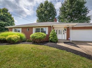 107 4th St, Houston, PA 15342