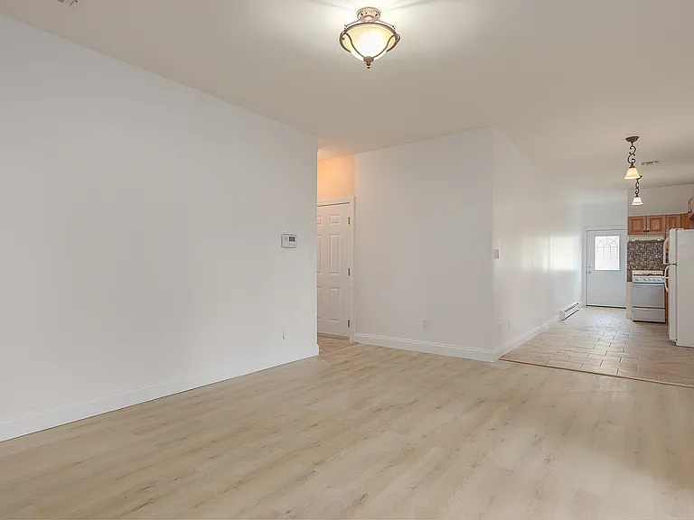 69 Heights Rd — Photo 21