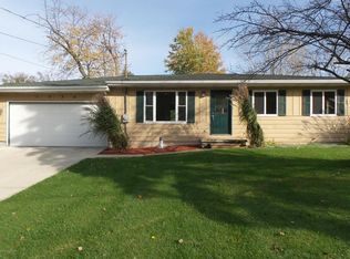 1036 Garfield Ave, Lansing, MI 48917
