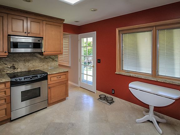 3rd image of 2269 E Suada Dr