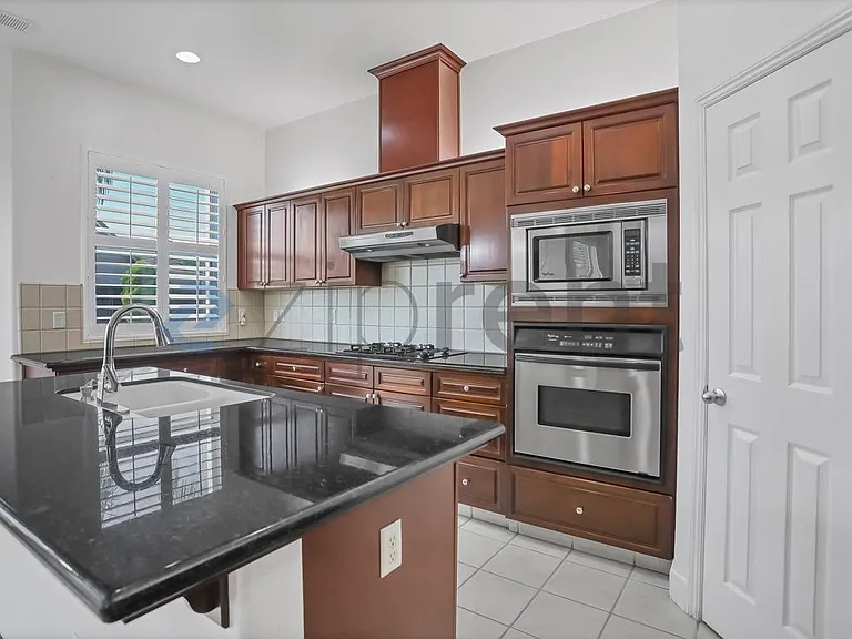 5743 W Chennault Ave — Photo 22
