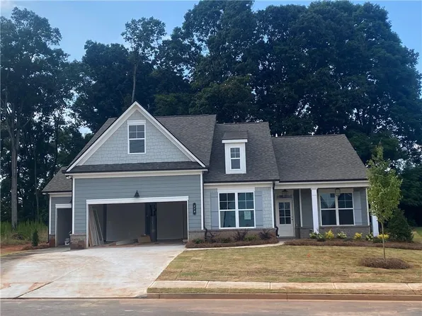 772 Glenside Dr, Jefferson, GA 30549
