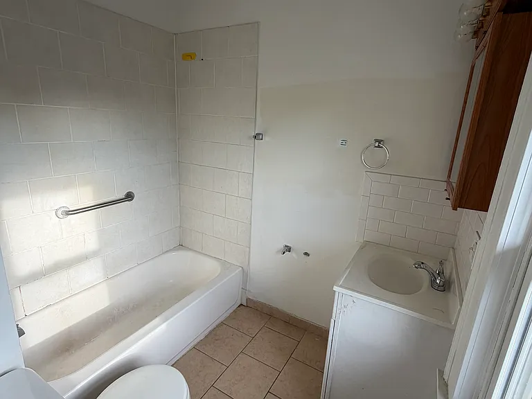479 Broad St #3S — Photo 3