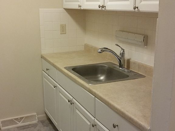 4th image of 8136 Page Ave APT B1