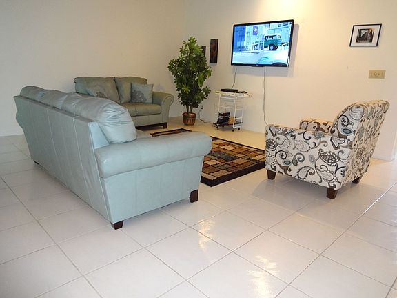 2nd image of 8171 Princess Palm Cir