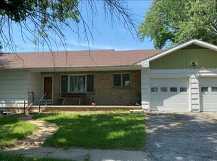 445 W Morgan St, Tipton, MO 65081