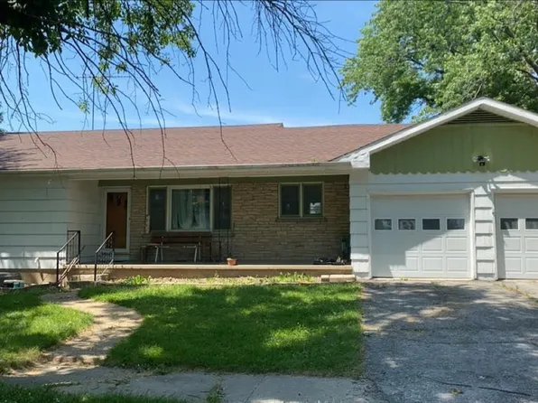 445 W Morgan St, Tipton, MO 65081
