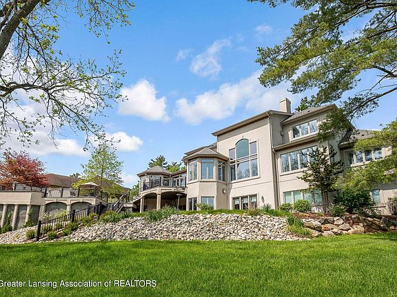 3rd image of 4121 River Cove Dr