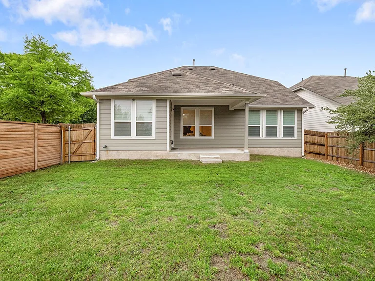 2604 Acoma Ln — Photo 28