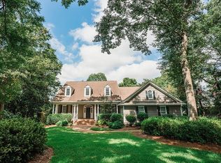 1401 Avenel Dr, Wilmington, NC 28411