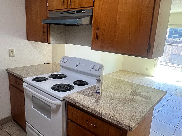 299 E Frances St #2 — Photo 7