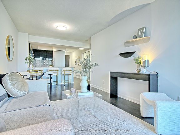 5th image of 5162 Yonge St #1106