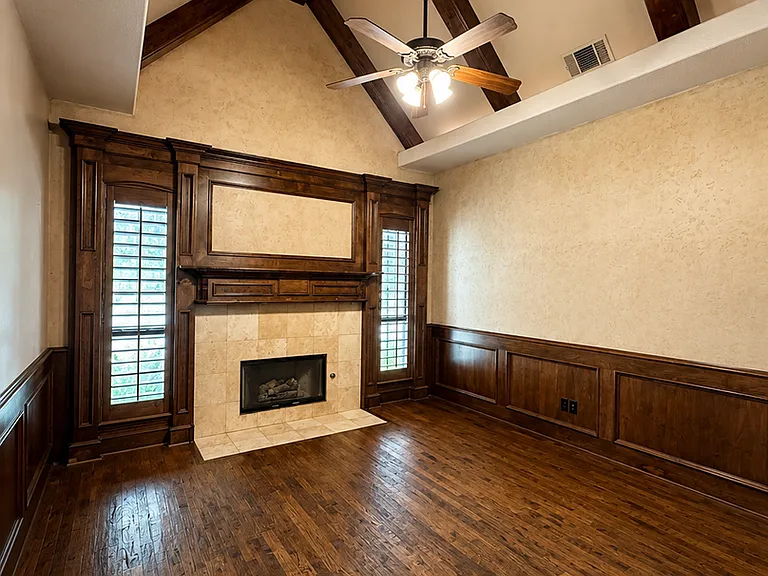 1209 Verona Way — Photo 3