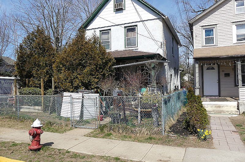 1st image of 1140 Donna St