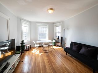 7 Devotion St APT 3, Brookline, MA 02446