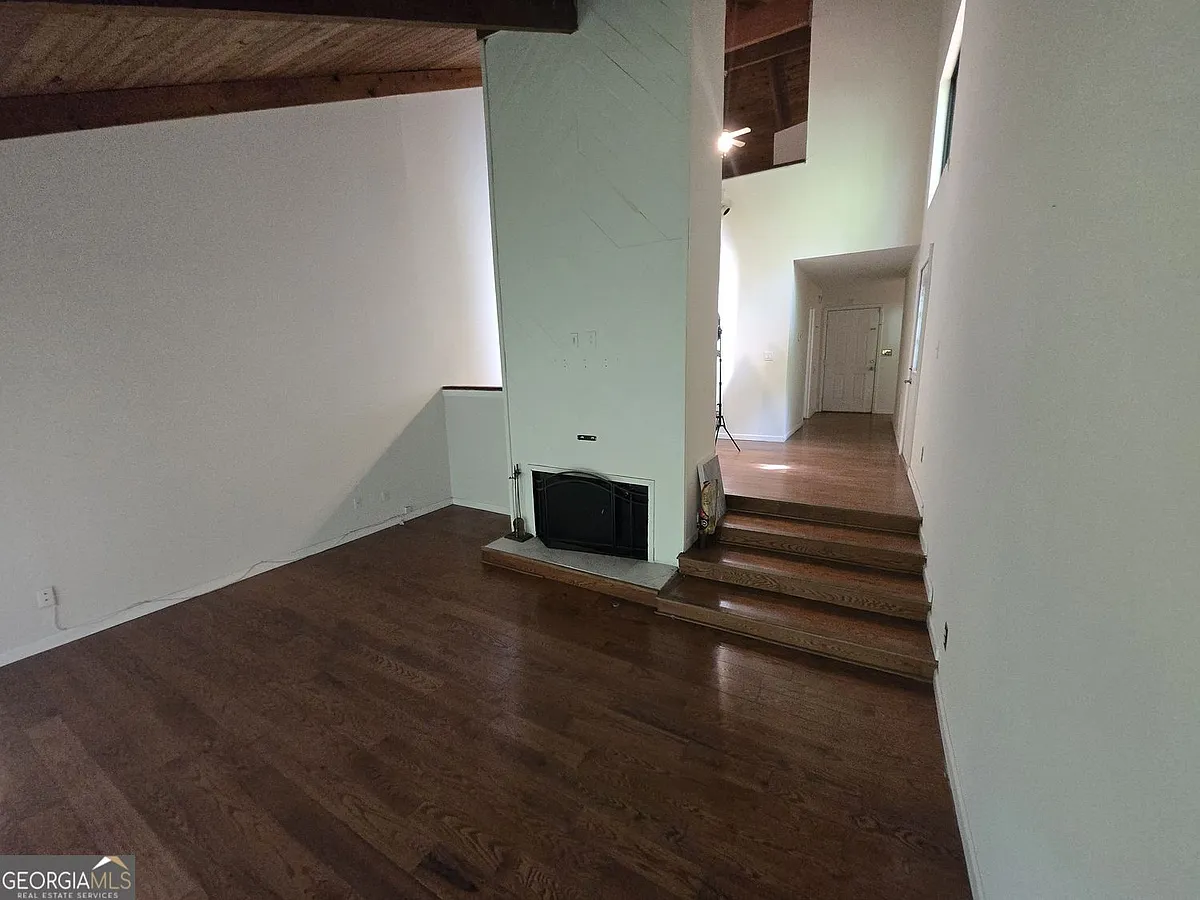 Building Photo - 2569 Terrace Trl