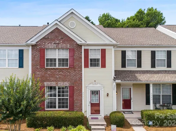 3247 Mannington Dr, Charlotte, NC 28270