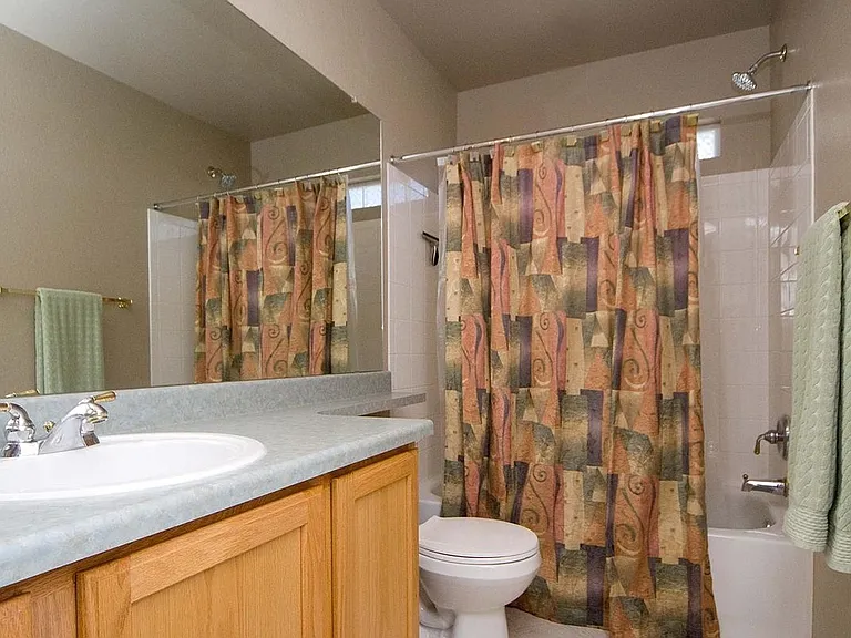 4913 Spyglass Dr — Photo 7