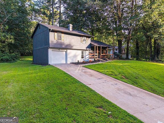 2nd image of 3809 Chimney Ridge Ct