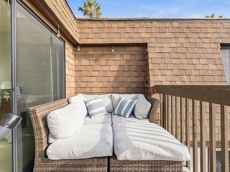 4650 W Point Loma Blvd #302 — Photo 4