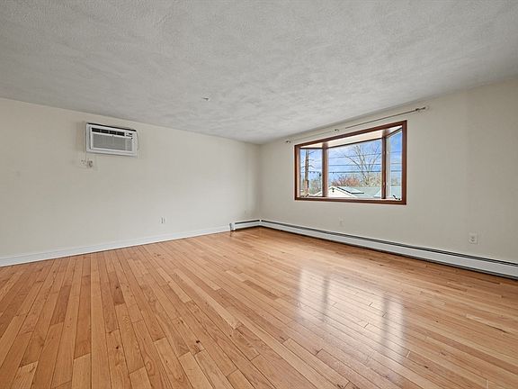 3rd image of 23 Buttaro Rd