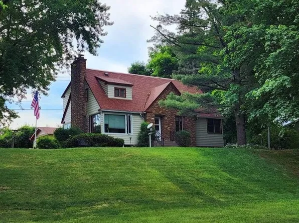 1490 3rd Avenue, Cumberland, WI 54829