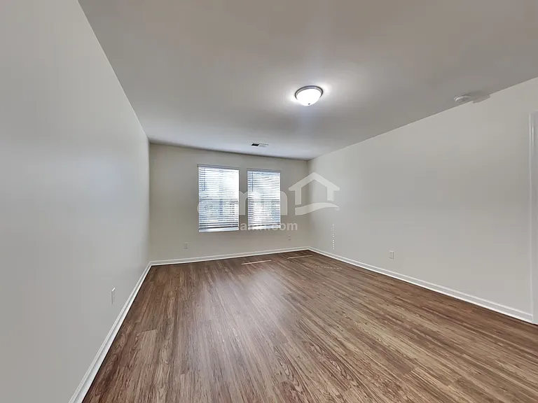 200 Orion Way — Photo 8