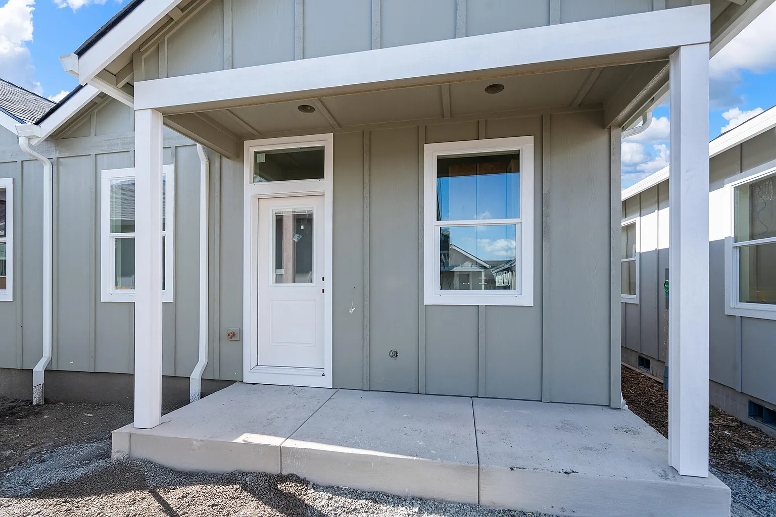 198 Gangnes Dr photo 1