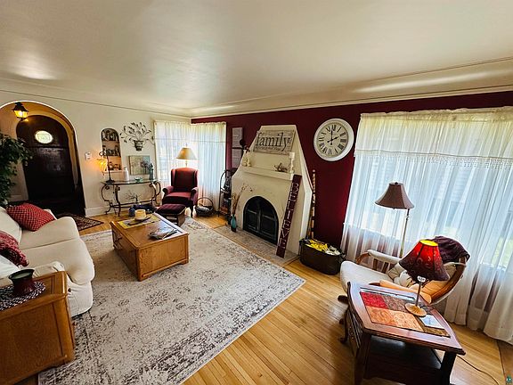 3rd image of 2417 Hammond Ave