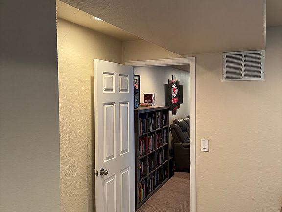 4th image of 12945 Leyden Way