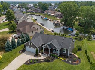 12979 Canal View Dr, Wayland, MI 49348