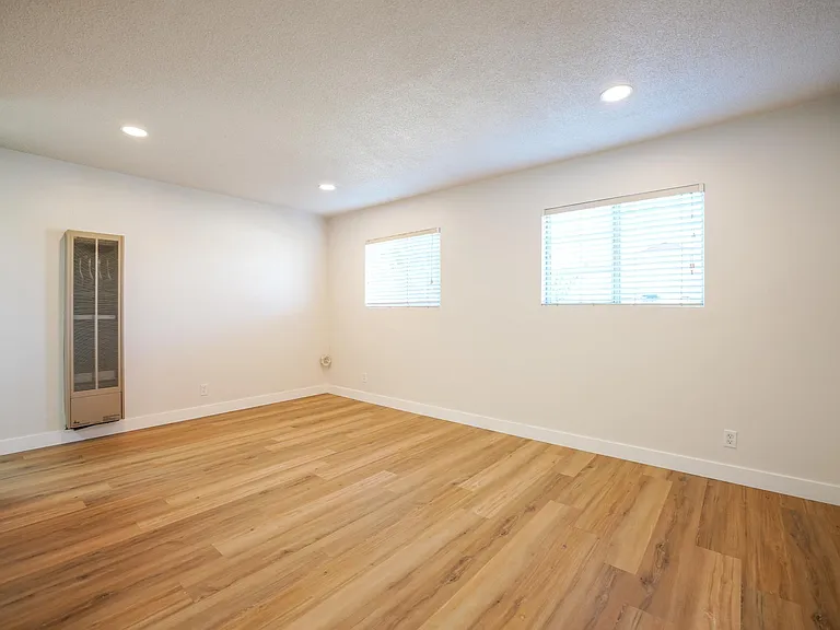 1020 W 11th St #1020 — Photo 3