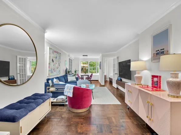 205 3rd Avenue image 1 of 10