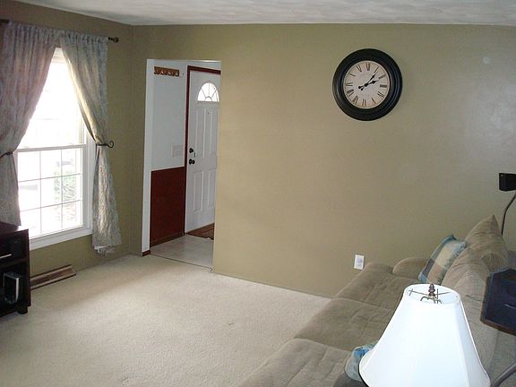 19X13 LIVIING ROOM