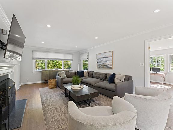 4th image of 33 Byron Lane