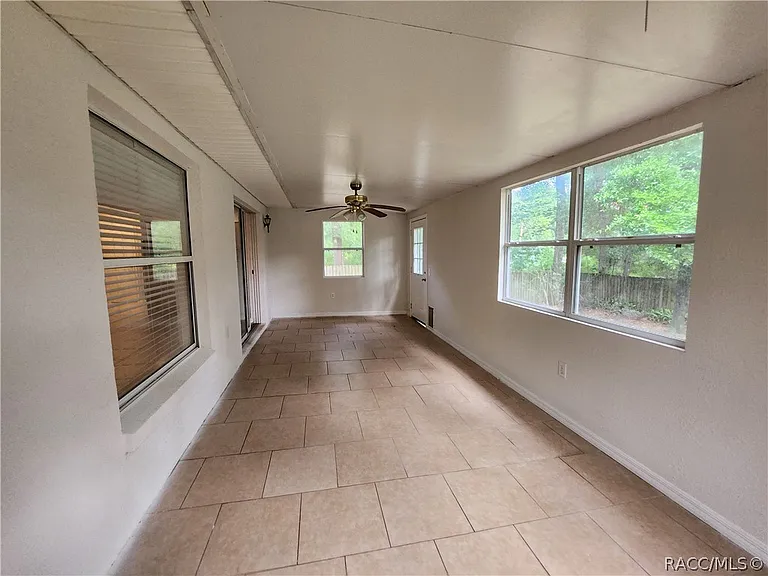 6521 E Grayson St — Photo 18