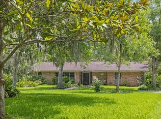 739 County Road 687, Angleton, TX 77515