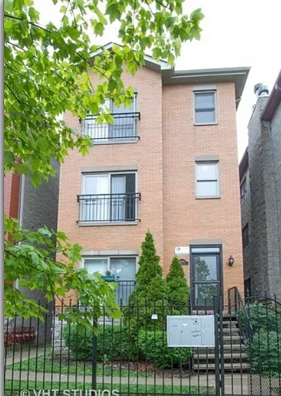5850 S Prairie Ave #2 — Photo 1