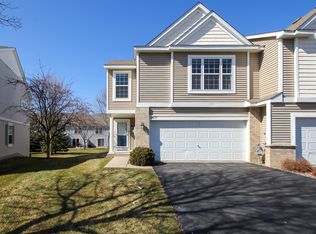 10637 Pond Curv, Woodbury, MN 55129