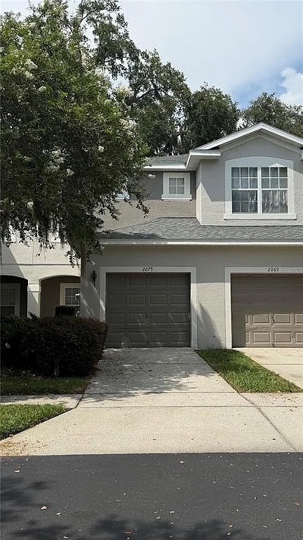 2 bed, 2.5 bath, 1275 sqft, $1,900 — Photo 2