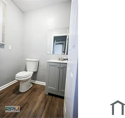 4 bed, $2,400 — Photo 2
