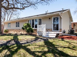 5849 Independence Ave N, New Hope, MN 55428