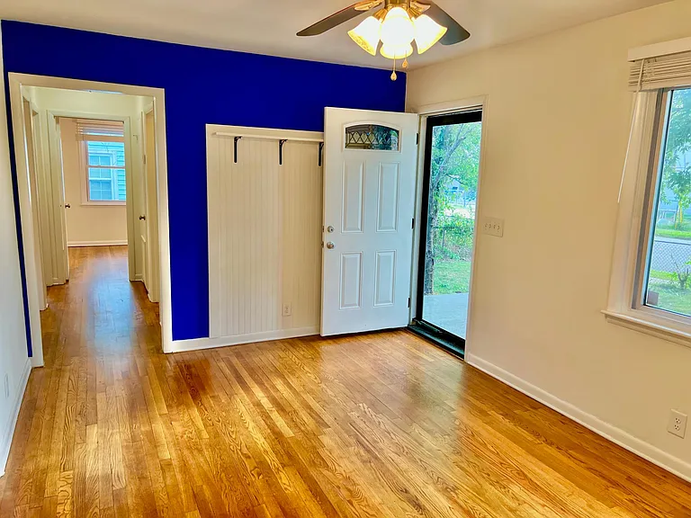 1003 Davidson St — Photo 10