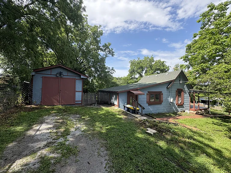 3270 Bell St — Photo 5