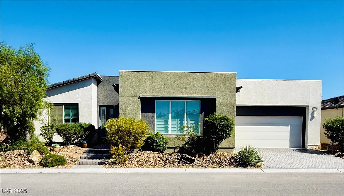 Photo 1 of 28 - 4775 E Beacon Ridge Dr - Pahrump, NV Primary Photo - 4775 E Beacon Ridge Dr