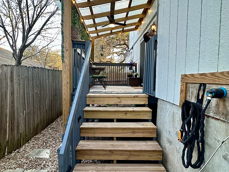 1308 Matthews Ln #B — Photo 7